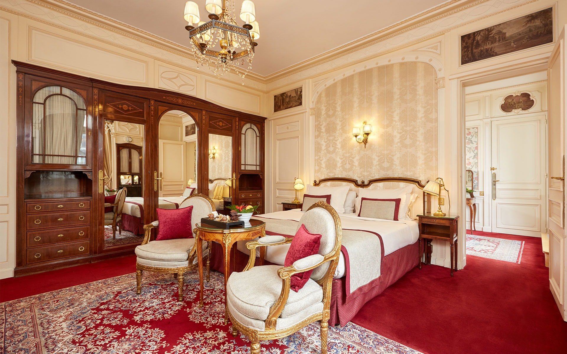 Raphael Hotel Paris Luxury Room